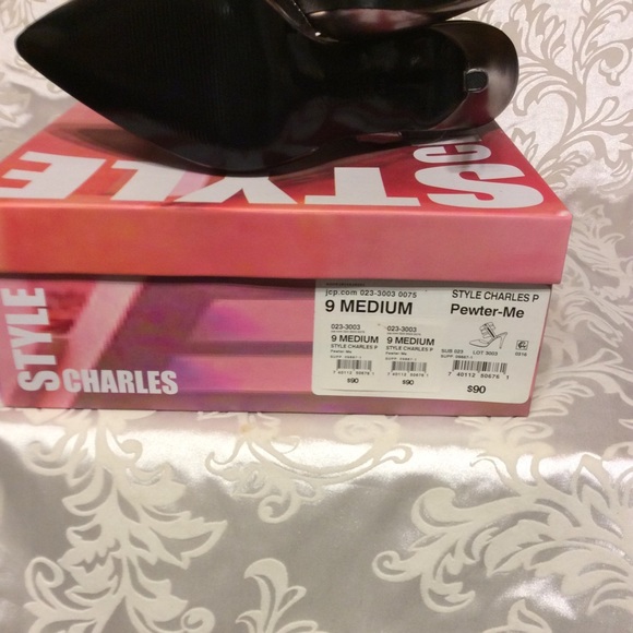 Style Charles Pewter-Me Heels - Picture 6 of 6